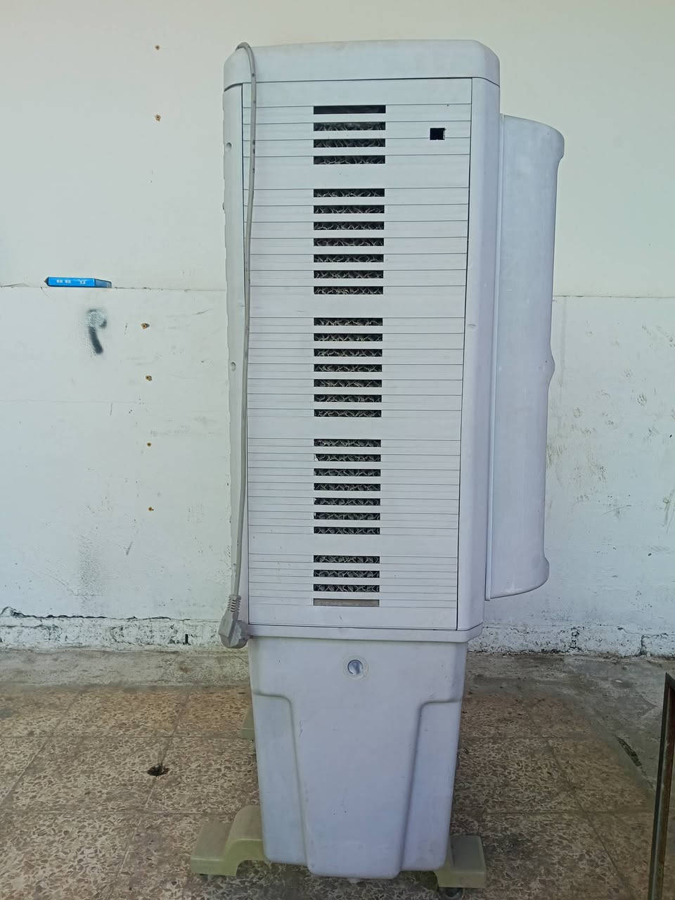 السلام عليكم ورحمه الله وبركاته مبرده للبيع شرط كله‏‪0773 903 8208‬‏ شغاله تجي تفحص بايدك السعر 150 بيها مجال بسيط حيل
