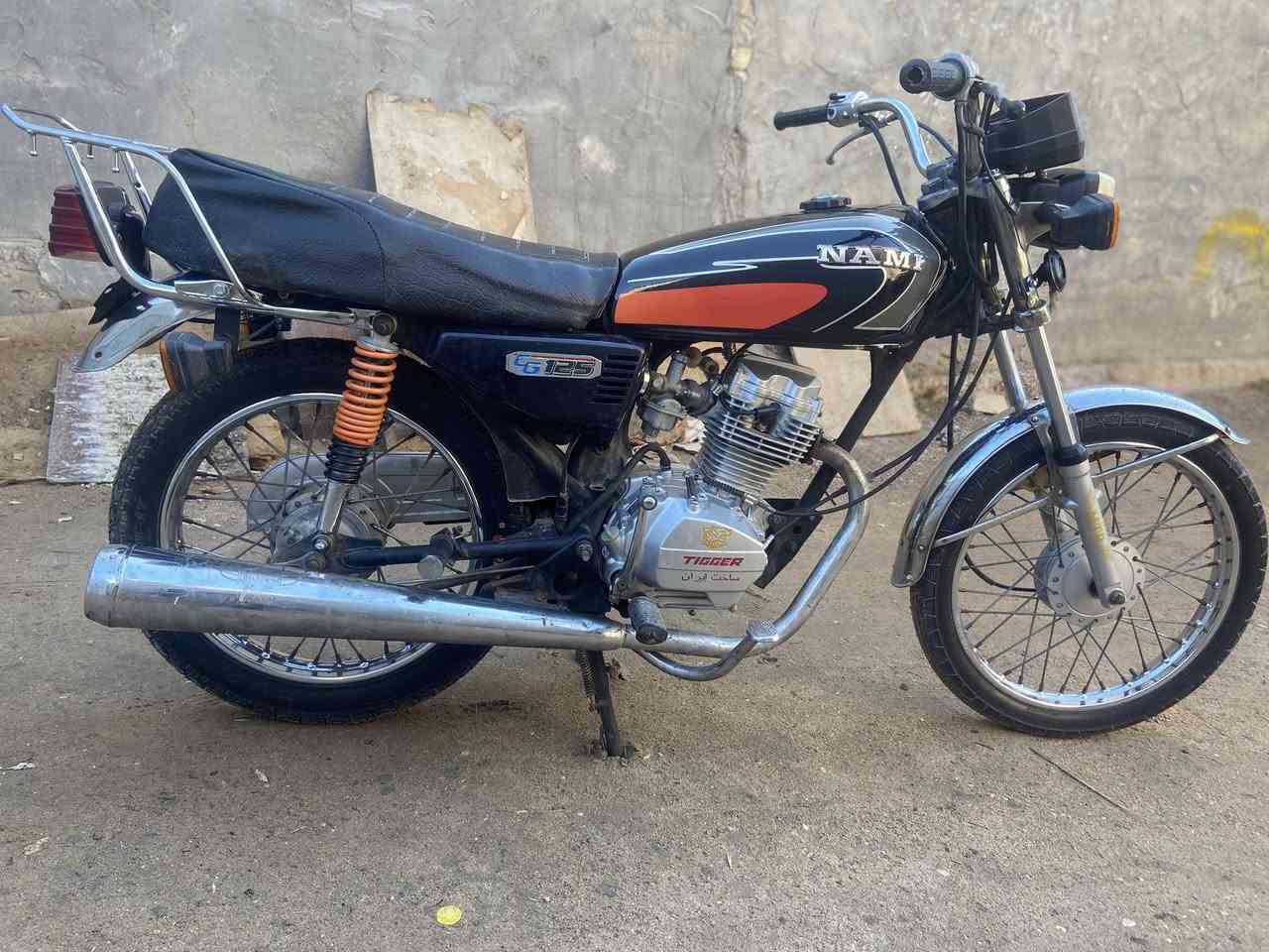 سلام عليكم شباب دراجه ربعه كير رشا وراق  صولي 2018
صولي مو سكنر مكينه جديده شاد ما مفتوحه 
كهربايات كله شغله دراجه جاهزه مابيها اي نقص مكاني كربلاء 
السعر ٤٥٠ وبيها مجال قليل  ***********
