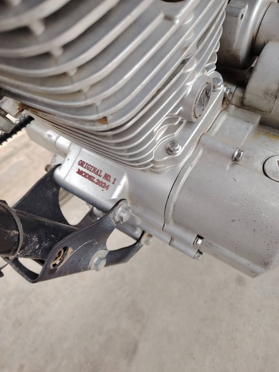 السلام عليكم ورحمة الله وبركاتة ماطور سونلينك 2023محدث 24من الشركة كلشي 24بس الشاصي 23 محرك مفتوح بس شرط من كلشي كهربائيات شغالة سلف شغال بس الباتري ضعيف السعر 450وحي الله الشراي مكاني داخل الحويجة ***********
