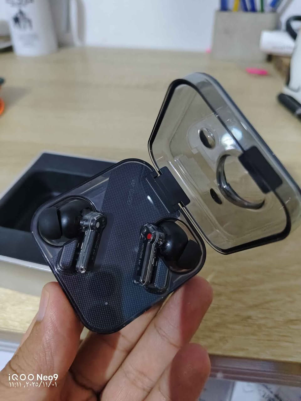 السلام عليكم . سماعات Nothing Ear 1  البريطانية 
تجربة صوت راقيه و مايكات واضحة بالاتصال و الالعاب 
و عزل على اعلى مستوى 
عزل على 3 درجات ،
 نظام تقليل التأخير بالالعاب يعني العب و انت مرتاح 
شحن لاسلكي و ميزة ربط كل سماعة على جهاز 
مستخدمه نظيفه ملحقاتها كاملة السعر 55 الف 
 مع التوصيل  سعر ثابت 

موجود 3  قطعتين باللون الابيض و واحدة باللون الاسود 
مكاني كربلاء حي الغدير شارع المشجر 
*********** كربلاء, العراق
