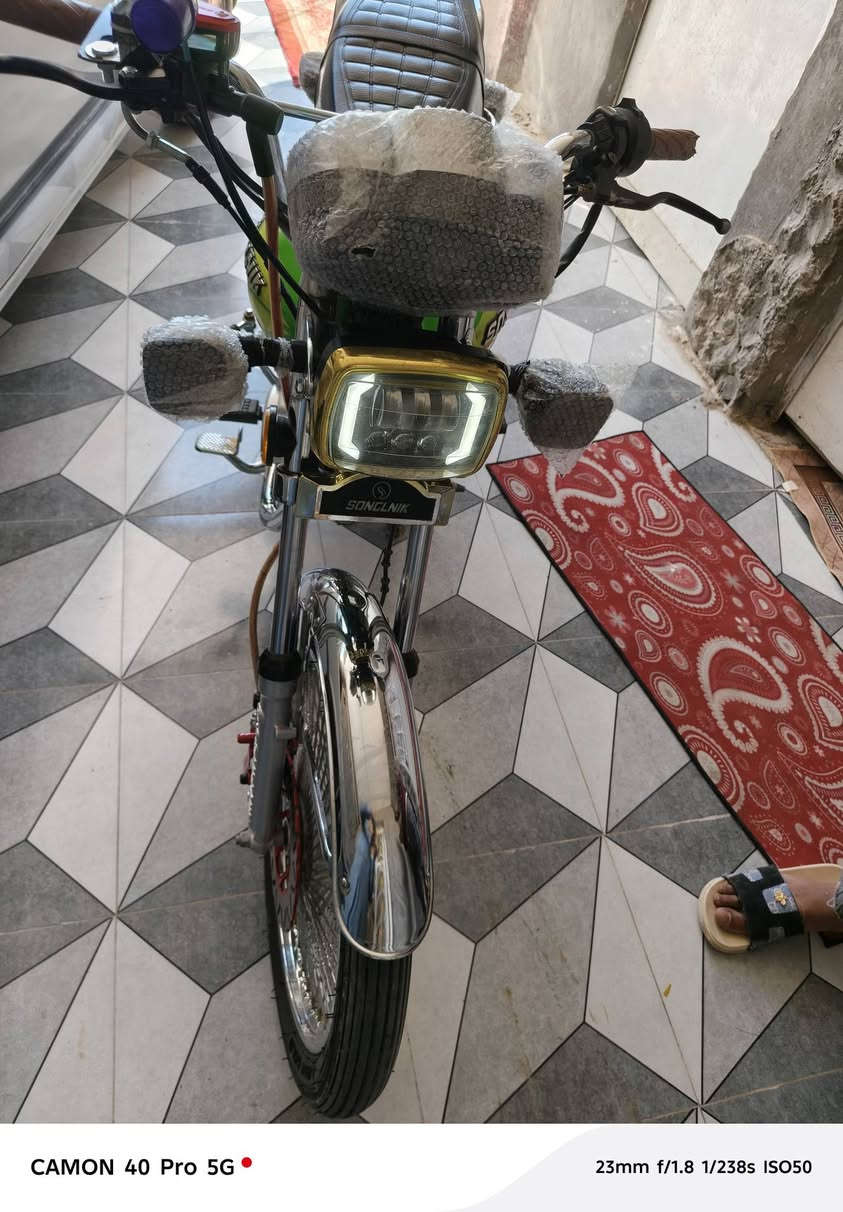 سلام عليكم
البيع دراجه تايكر موديل 2025
أوراق مسجل بيه من ضمن الدشبول 
درجه مكفوله من كلهن وكلشي بيه شغل 
ودراجه تشتغل بصمه أو سويج


**إذا كنت صاحب هذا الإعلان وتريد حذفه لأي سبب، رجاءا أرسل رسالة إلى الدعم الفني**