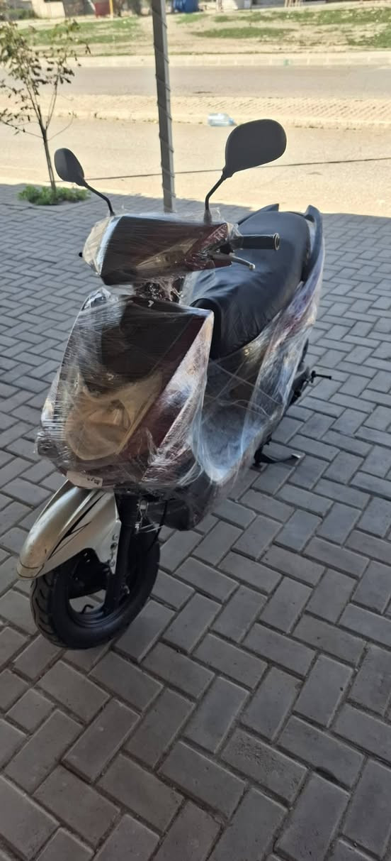 سكنس نضافه ٨٠بل ١٠٠ مجفت جديد كلشي شغال محرك بلشرط تايرات بس الكفر بلطارف شويه مكسور تايراته جدد عنوان كركوك دوميزالسعر٣٥٠وبيه مجال  شراي اتصل*********** شاصي بلشرط
