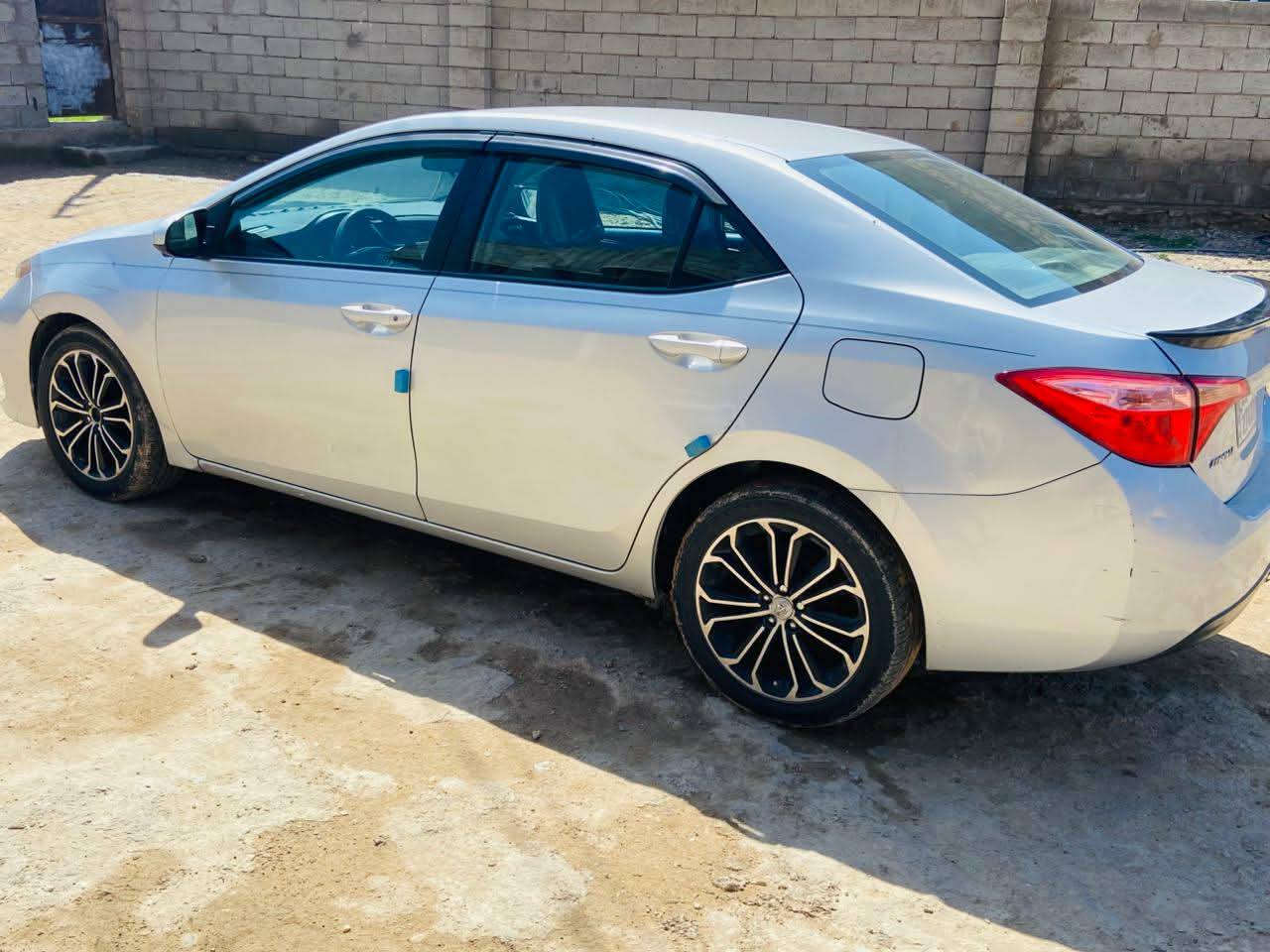 للمراوس بكورلا من 13 وجوا او سني 

كورلا موديل 2018 وارد امريكي محرك 1800 سياره جاهزه من كلشي محرك كير صدر كهربائيات تدفئه تبريد كامله ضرر نص جاملغ وبنيد فقط السعر 133وبيه مجال قليل (السوك كلشي بي مو شراي لتعبني ولا اتعبك واغثك ) للاستفسار ***********
