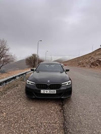 للبيع موديل ٢٣  bmw 5  دبل سویچ  ماشي ١٩ الف ميل  بسمي سنوية سماعات ها...