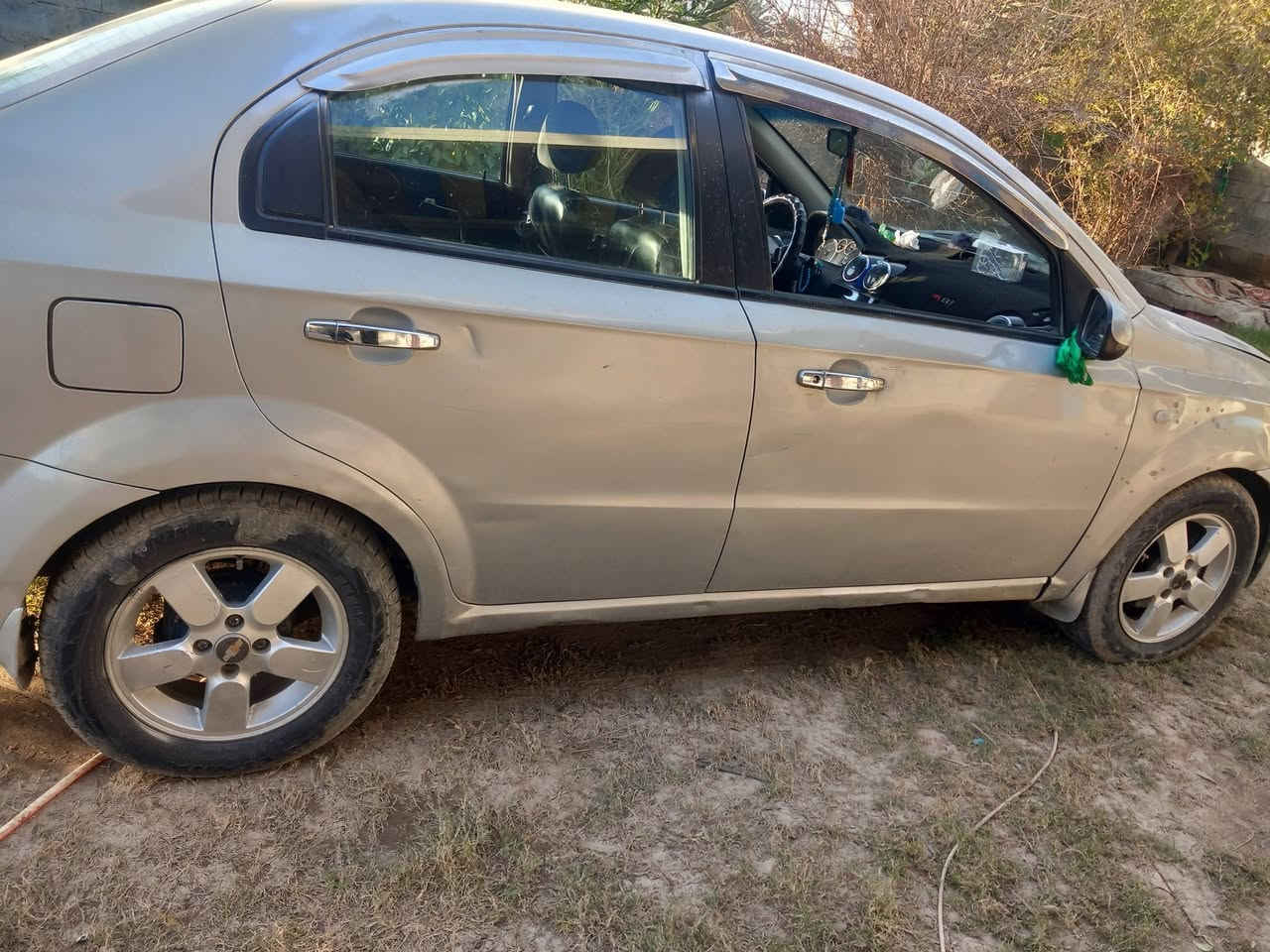 سلام عليكم للبيع افيو مديل 2008كير ومكينه وحداديه وصدر كفاله كير اوتو ماتيك مصبوغه عام للجماليه رقم انبار سنويه نافذه سنتر لوك محرك 1600باتري جديد كهربائيات كلها شغاله شرط التحويل مكفوله من العيب الشرعي السعر 40قفل🔒بدون عمله  مكان السياره واسط الزبيديه الاستفسار ***********
