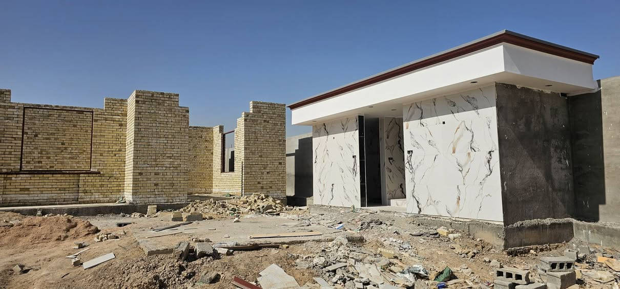 اللبيع نصف دونم مكان كربلاء طريق الجماليه داخل مجمع سفسار رقم ***********
