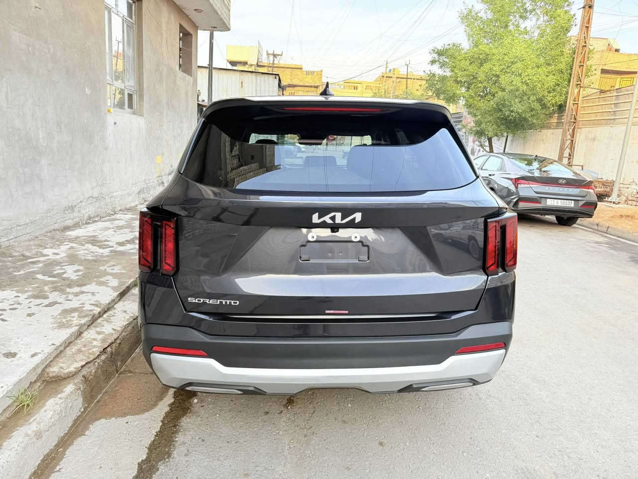 سلام عليكم سورنتو موديل 2025  

لون سيارة فيلي
    صور  حادث داخل منشور

سيارة حلوه ماشية 8 الف كيلو

مواصفات السيارة 

محرك 2500 تنفس طبيعي

كير 8 نمر  بصمه تشغيل بصمه بوب

كير عادي واتو + فور ويل

رادار امامي خلفي

شاشة متصله

7 انظمة قيادة

طبيعي - رياضي - اقتصادي- ذكي- تزحلق - دفع رفاعي -انحدار

7 راكب  قطعتين تبريد  تحكم ستيرن  تحكم تبريد شاشة

هاند بريك بصمه

اوتو هولد 

قياده ذاتية 

تحديد مسار

ثبيت سرعة

اشارة ترحيب

 لمس  وبعد بيها هواي مواصفات

سيارة بدون دواخل مكفوله من شاصي و الغد

  سيارة  بدون رقم بدون رقم

مكان السيارة بغداد
***********
