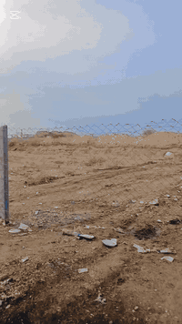 نصف دونم مميز على شارع مدخل ٣ مباشر، واجهتها 57 متر كاملة على الشارع، ...