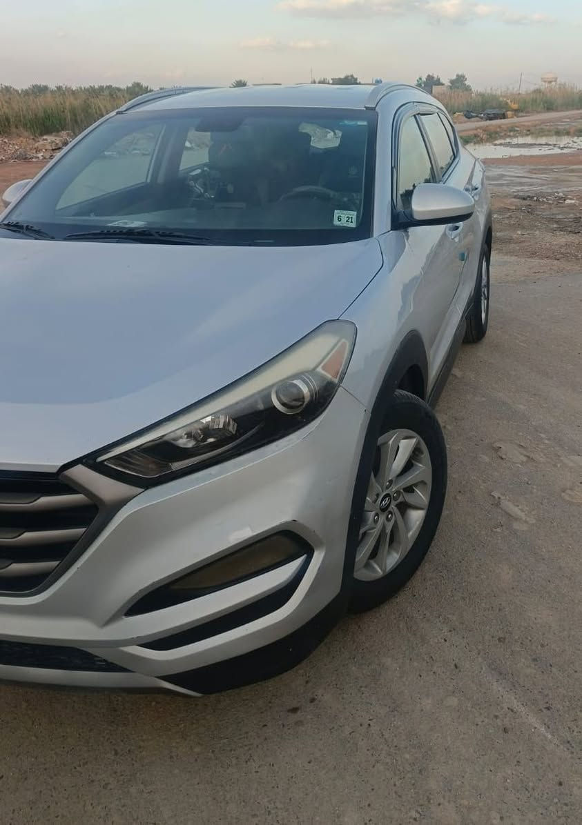 السلام عليكم توسان موديل 2016
وارد امريكي محرك 2000
ضرره جاملغ مفتوح ومرجع بدون ايرباك
تخم تاير جديد تبريد شغال حداديه نضيفه رقم قادسية بسمي مكاني بالديوانيه السعر 145  ***********
