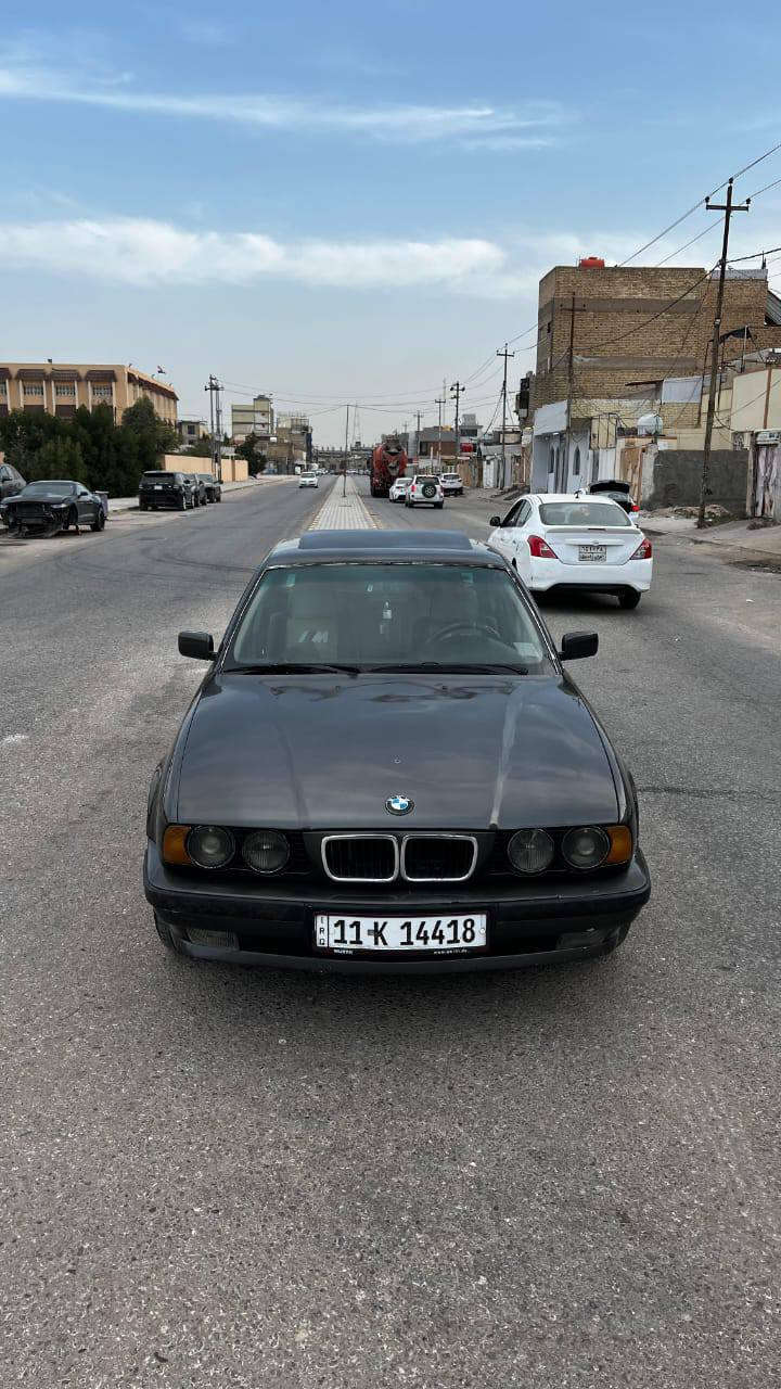 525 وارد يابان فتحة
موديل ٩٢ مسكر بغداد باسمي 

السيارة كفالة وكلش شغال بيهة 

‏‪***********‬‏ نجف
