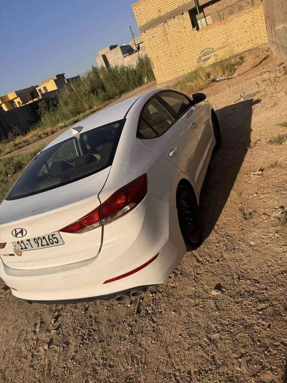 لانتره 18 وارد كندي مكفوله كفله عده شبرين بل جنطه محرك 2000 دوش السعر 127وبيه مجال مكان صلاح الدين الدجيل ***********
