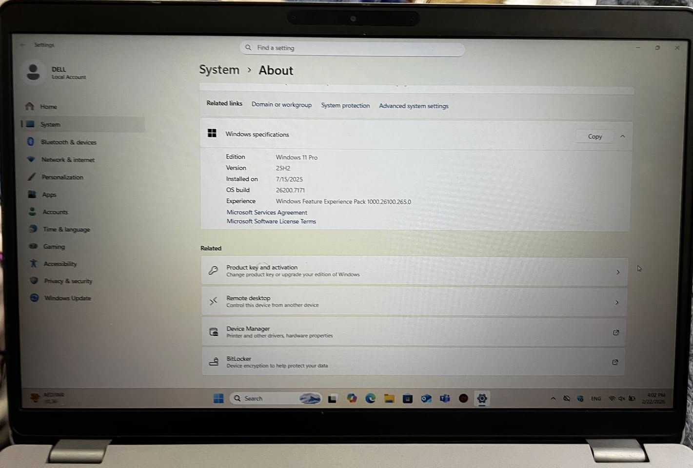 الأول: للابتوب Dell (الأقوى والأحدث)
العنوان: ديل Dell Precision 3551 للبيع - وحش التصميم والأداء الهندسي
المواصفات:
• الموديل: Dell Precision 3551 (فئة Workstation القوية).
• المعالج: Intel Core i7-10850H (جيل عاشر فئة H عالية الأداء، مو الفئة العادية).
• الرام: 16GB (سريع جداً بالمهام المتعددة).
• الهارد: 512GB SSD (إقلاع سريع جداً للنظام).
• كارت الشاشة: منفصل 4GB (ممتاز للمصممين والمهندسين وأصحاب الألعاب المتوسطة).
• الشاشة: 15.6 بوصة بدقة FHD، ألوان واضحة جداً.
• النظام: وندوز 11 برو (Windows 11 Pro) أصلي مفعل.
ملاحظات إضافية:
• الجهاز نظيف جداً (مثل ما مبين بالصور) وبحالة الوكالة.
• كيبورد كامل (NumPad) مريح جداً للكتابة والمحاسبة.
• البطارية والشاحن الأصلي موجودات.
السعر المطلوب: 700,000 دينار وقابل للتفاوض

الثاني: للابتوب HP (للدراسة والعمل المكتبي)
العنوان: لابتوب HP EliteBook 850 G2 للبيع - نظيف جداً وبسعر مناسب
المواصفات:
• الموديل: HP EliteBook 850 G2 (هيكل معدني متين).
• المعالج: Intel Core i7-5600U (جيل خامس).
• الرام: 8GB DDR3.
• الهارد: 256GB SSD (أسرع بهواية من الهاردات العادية).
• كارت الشاشة: Intel HD Graphics 5500.
• الشاشة: 15.6 بوصة مريحة للعين.
• الجهاز شغال وما بيه أي نقص.
السعر المطلوب: 300،000 دينار قابل للتفاوض


**إذا كنت صاحب هذا الإعلان وتريد حذفه لأي سبب، رجاءا أرسل رسالة إلى الدعم الفني**