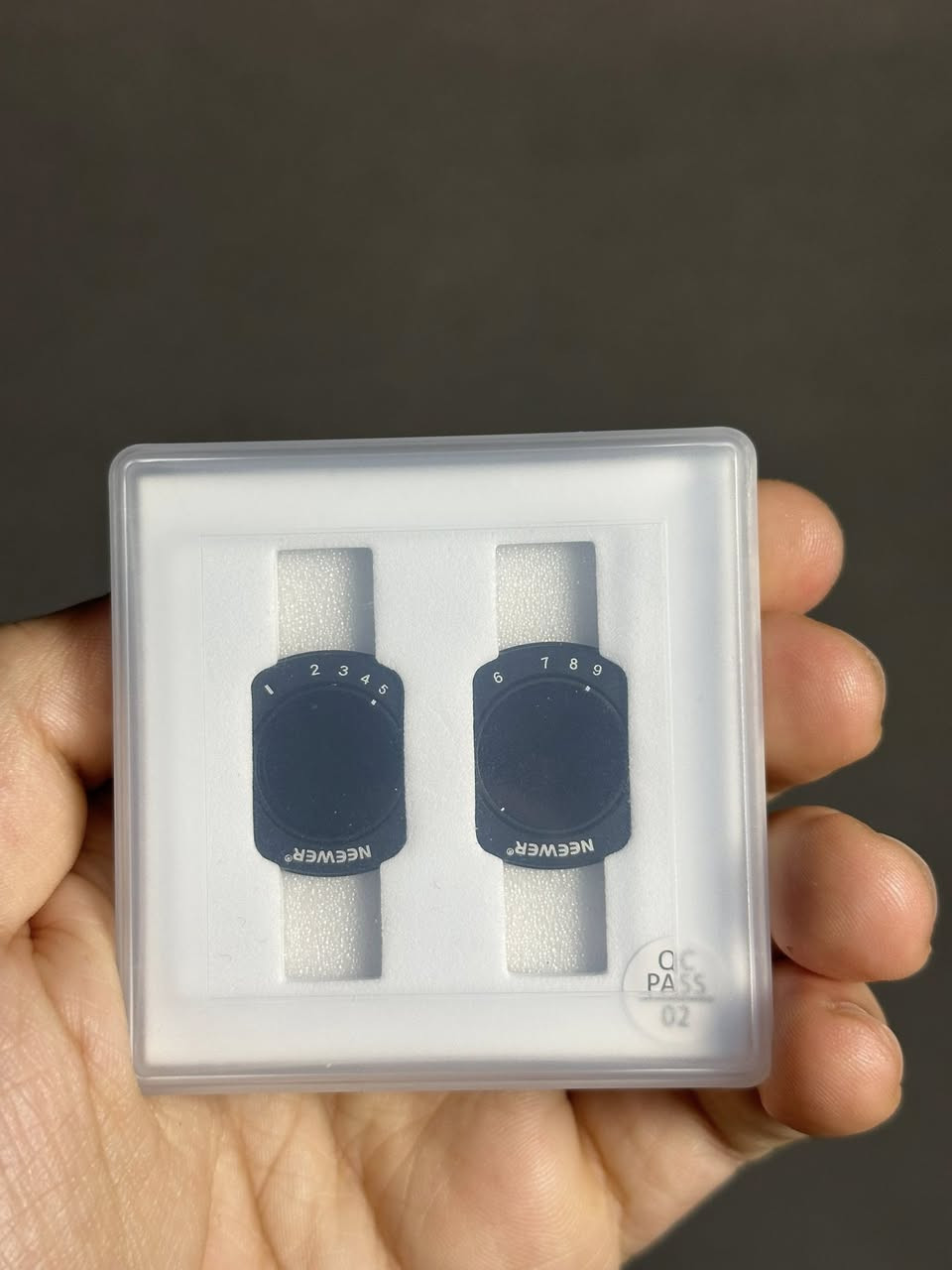 اوزمو بوكت ٣ كومبو للبيع استعمال اقل من شهر
محتويات

١- اوزمو بوكت
٢- ملحقات الكومبو كلها الاساسية ( باوربانك اضافي - ستاند - موسع اكسباندر مال تايب سي - مايك DJI - جنطة DJI ) + باكيتها الاصلي
٢- ستاند رقبة POV اصلي يطخ سعره بالعراقي ٧٥
٣- فلاتر ND VARIBALE هذن سعرهن يوصل بالعراقي يطخ ١٢٠ 
٤- ستاند مغناطيسي يتركب على اي سطح حديدي يوصل سعره بالعراق ٢٠
٥- رام ٢٥٦ ساندسك اكستريم اعلى فئة يوصل سعره ٧٥ 
٦- جنطة تلم كل هاي السوالف جلد سعرها يطخ بالعراقي ٤٠
٧- كفر حمايه للاوزمو من اي صدمات
٨- لزكات شاشة

الاكسسوارات كلهن طلب خاص من امريكا كلفوني فوك ١٧٠ الف والكاميره معتني بيها كلش وبالدليل شوفوا شكد مدلعها بالاكسسوارات 

داريد ابيعها اريد اشتري ماك بوك علمود شغلي

🟦 السعر ٨٧٥ 
قفل ربع ماينزل ركز فدوة رحتلك ربع ماينزل

مكاني بغداد
شخط واحد مبيها


**إذا كنت صاحب هذا الإعلان وتريد حذفه لأي سبب، رجاءا أرسل رسالة إلى الدعم الفني**