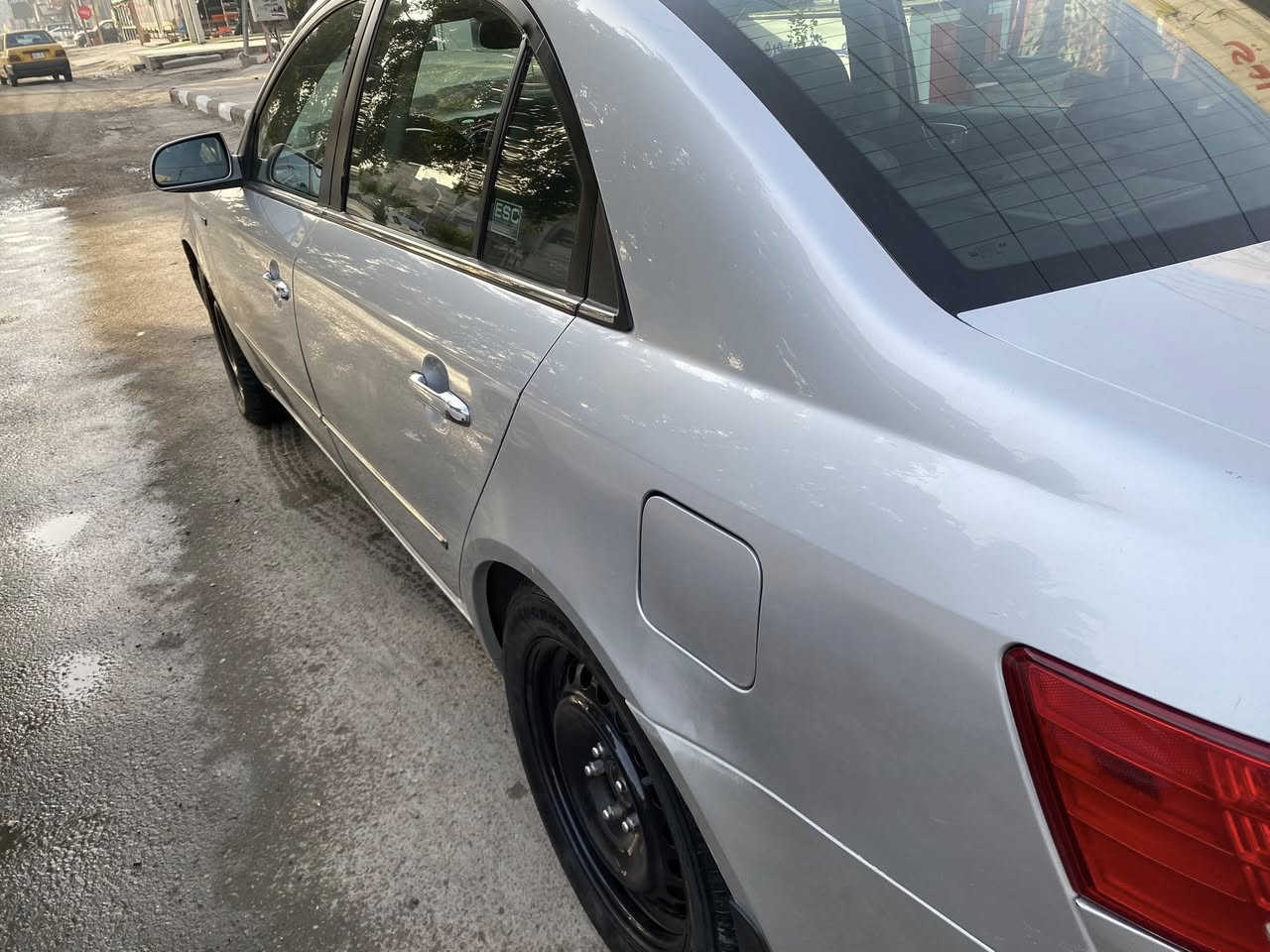 سلام عليكم     سوناتا للبيع مديل ٢٠٠٧ امريكي مكينه ٣٣٠٠ داخل جلد اسود كلش نظيفه الضرر جاملغ ايمن والبنيد امبدل ليبل واحد  ابيع احزام  السيارة مكفوله مكينه وكير  السعر ٨٥ورقه بيه مجال بسيط 
مكاني بغداد 
***********
