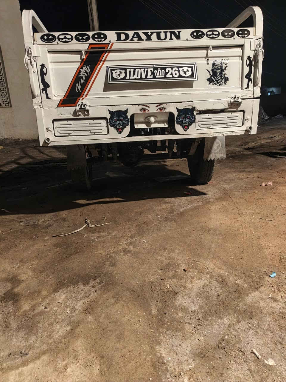 السلام عليكم ستوته دايون تعمير 26اوراق اصولي وكيل   موديل 2018 ستوته جاهزه وخير من الله سعره مليون و 650وبيه مجال حك جيه  مستعجل عل بيعه  ***********
