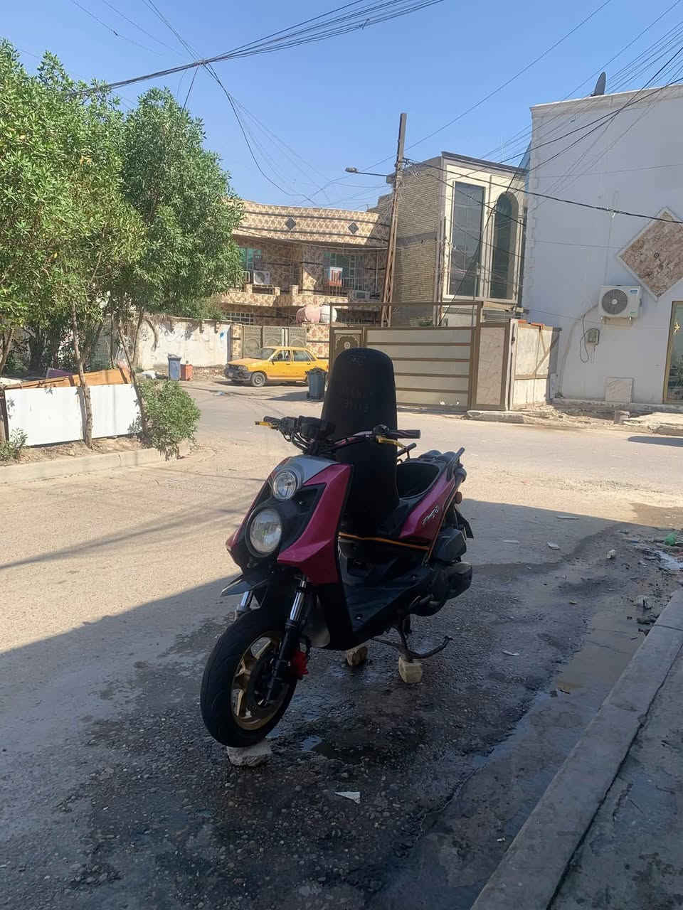 سكنس جبلي لون كرزي  🍒
مكفوله كفاله عامه كفر و مكينه 
شلعه معد شرط 
استيرن  كرزي🍒 
جوزه اسويج كرزي 🍒 
تايرات جدد أمام خلفي 
يدات سكليتر 
يده بريك أستيل اصليه
مكاني بغداد البلديات شارع المصرف
***********  
سعره 1250 بيه مجل للشراي
