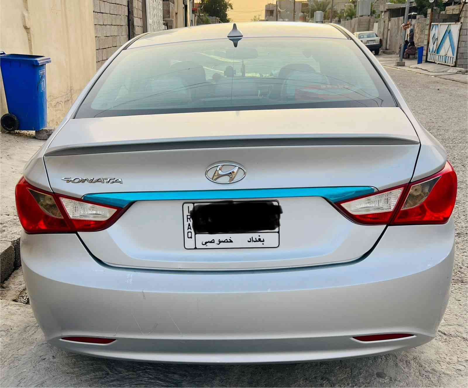 سوناتا 13 وارد كندي
رقم بغداد مشروع وطني 
شرط التحويل 
غرامات مصفره 
دفتر بانزين 

تايرات قبل فتره جديد شديتهم

باتري جديد 

سياره اخذته كلين 

#صور الضرر باالمنشور 

يمي صار ضرر باب خلف السائق صار ضرر زرف بالباب زغير انطي شبر معجون 

باقي سياره كدام العين وشرط الفحص 

***********

#بيع او مراوس ويه تكسي كورله نضيفه
