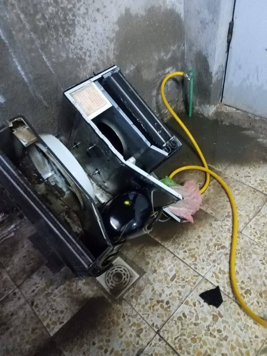 ورشة توسوت لتصليح اجهزة التبريد سبلت مكيف مجمدة ثلاجة براد ماء وغسالات مكاني حاليا حي الغدير اتصلو نجيكم للبيت وبخدمتكم نقدملكم الخدمات الزينه تصليح مضبوط مواد اصلية. سعر مناسب ***********
