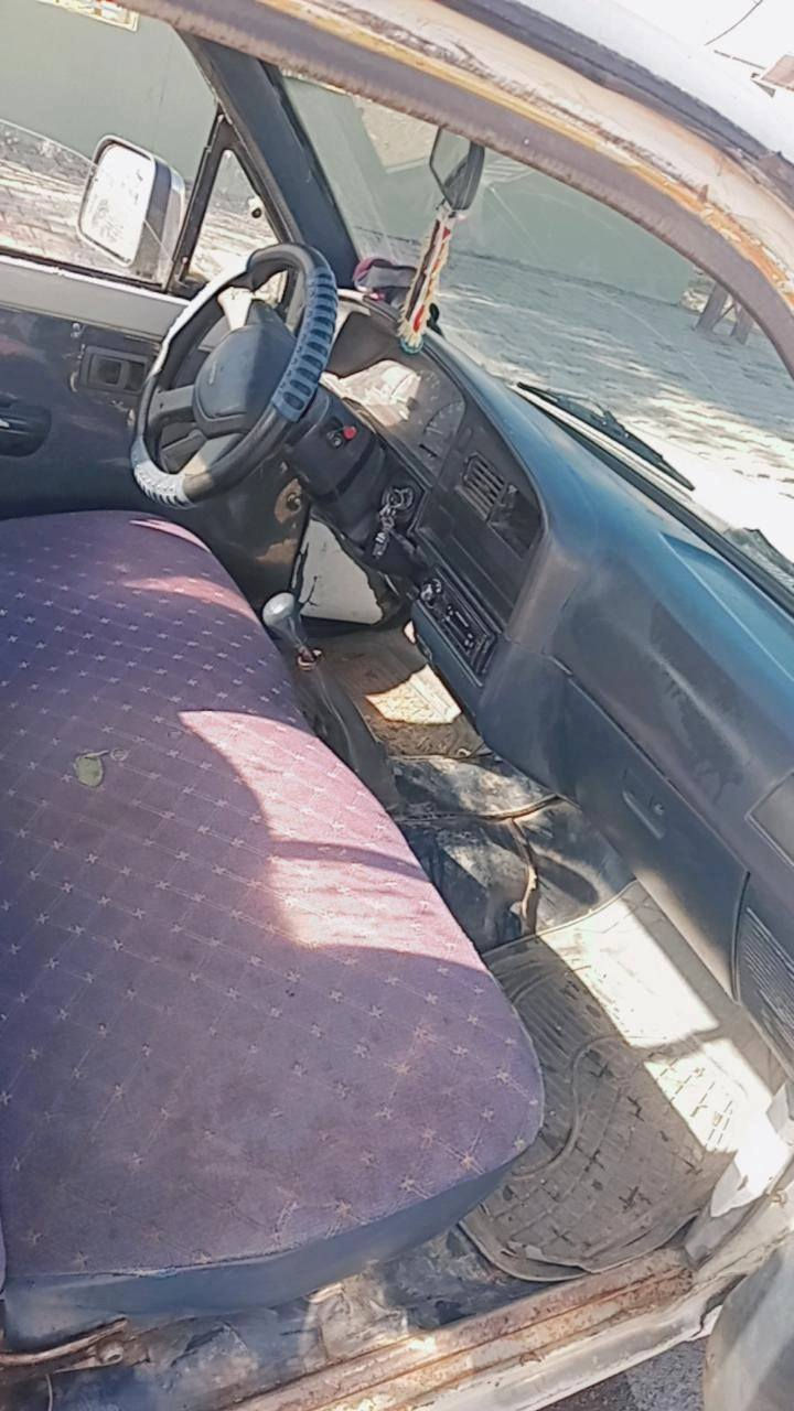 سلام عليكم بيكم للبيع موديل 98 سنويه باسمي بي صرف قليل   سعر 45بيه مجال
مكاني كركوك
رقم موبايل ***********
