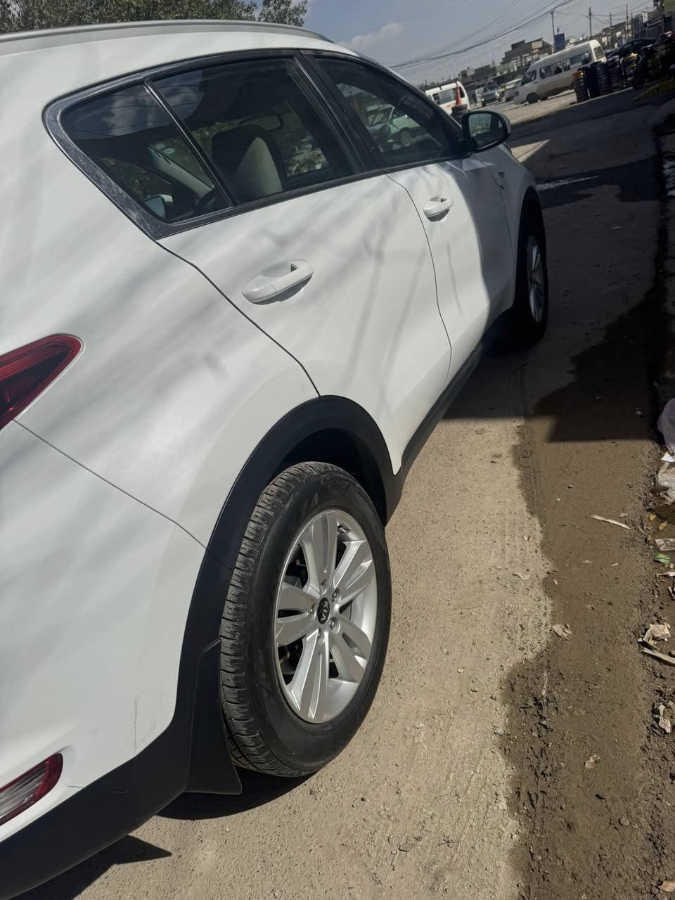 ‏السلام عليكم اسبورتج مديل 218 وارد خليجي مكفوله كفاله عامه بيه أشويه نص شبر بل جاملغ فول من عده البصمه السعر 175 مكان بلديات ***********
