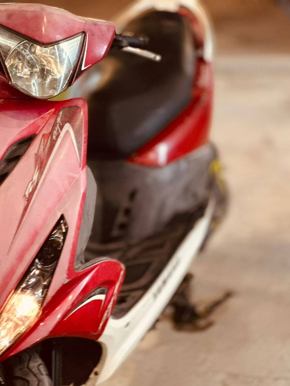 سلام عليكم
دراجه ماكس مضلع 2008.للبيع

الدراجه صارلهه 3اشهر من طالعه من المعرض
دراجه ملاحه مفول وكفر جارد دراجه ختم واحد
سعر800وبي مجال بسيط         
او (مراوس حسب الرغبه) 
مكان الدراجه كربلاء  موجود خاص
*********** بس واتساب    (المو شراي لا يطبلي خاص  )
