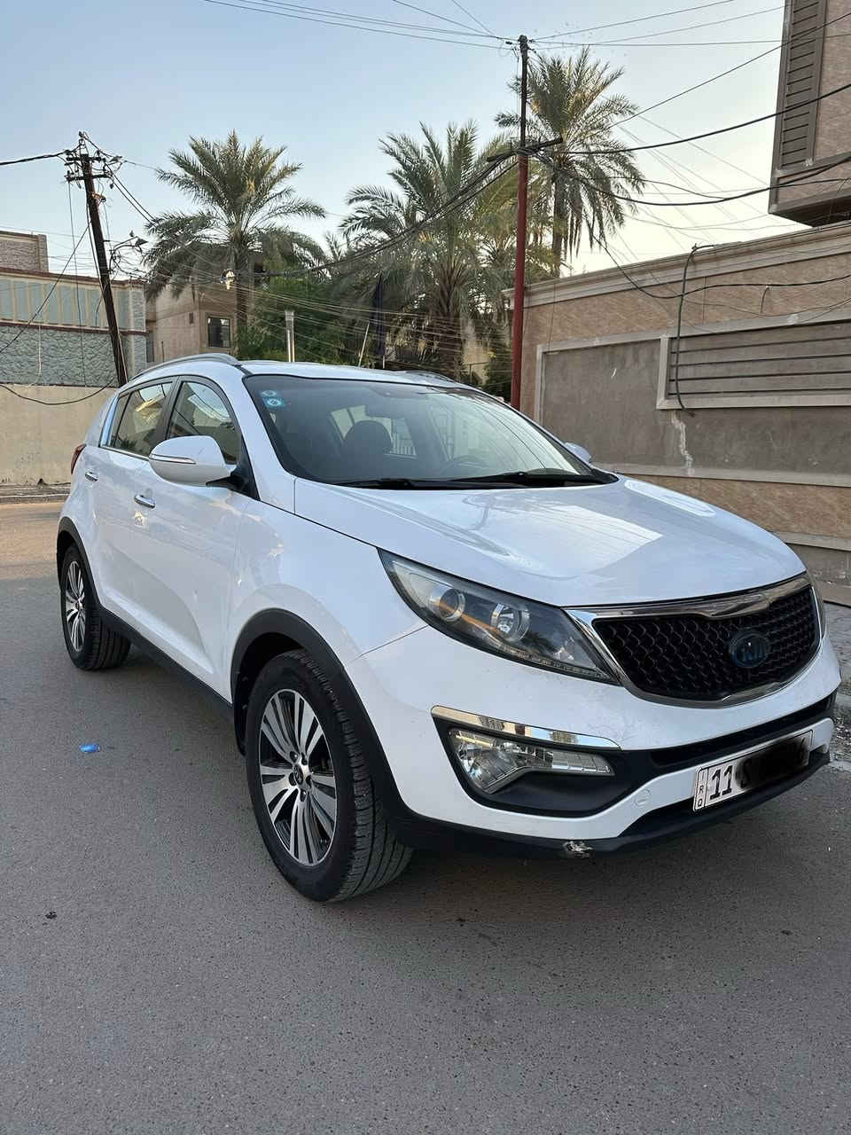 السلام عليكم للبيع كيا سبورتج 2016 خليجي محرك 2000 مكفولة بيهة مكانين بارد بدون صبغ رقم بغداد بأسمي السعر 158 وبيهة مجال حك الجية للاستفسار *********** مكاني بغداد الكرخ
