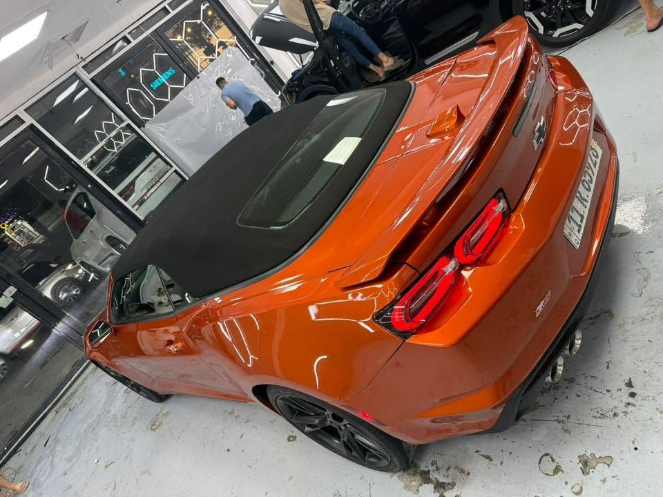كمارو ss مكينه 6200 موديل 2023 كشف لون مميز
V8
ماشيه 17 ميل ايربااك ستيرين فقط بدون دواخل او لغد ومحرك كير مكفول 
صبغ نص جملغات خلفيه وجاملغ وبنيد امامي 
رقم بغداد تحويل ثاني يوم 
مكاني بغداد المنصور او السيديه  
*********** 
بعد مواصفات الكمارو ss  معروفة   
سياره حلوه مابيها نقص
