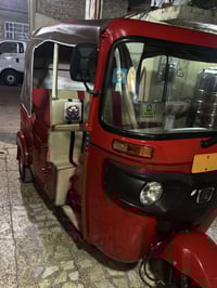 تكتك لبيع مديل ٢٢مكفوله كفاله عامه رقم وسنويه رقم التليفون 07718660615