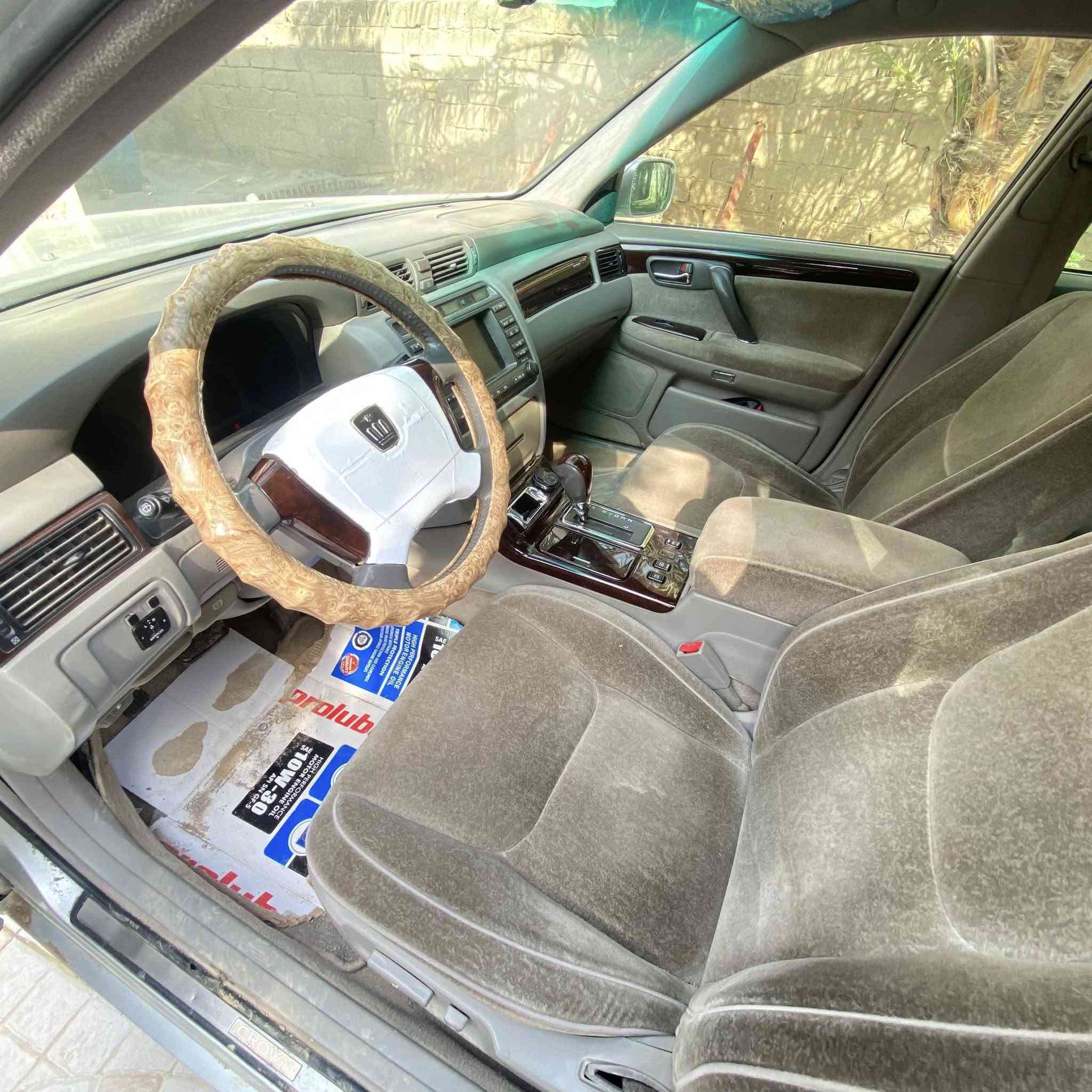 السلام عليكم  سياره جنون  لون سلفر ادوات ادوات متوم شمالي رقم انكليزي وسنويه سياره جديده مكينه كير حداديه توني شاده وره وكدام  تخم تاير مكينه ديفور جبير  سياره كرستال ويل نجمه برده خلفيه  ٣دكم  كصه قماره فقط السعر ٤٥وبيه مجال مكاني ذي قار دوايه ***********
