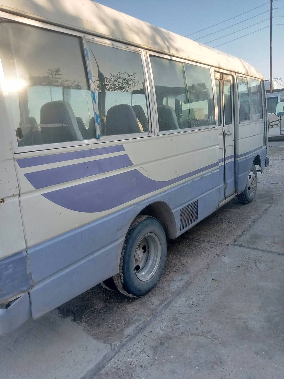 كوستر نيسان موديل ٩٦ رقم بصره الماني محرك فيفيتي اوتماتيك نضيف السعر ٦ ملاين بيها مجال المكان بصره الاتصال ***********بي واتساب
