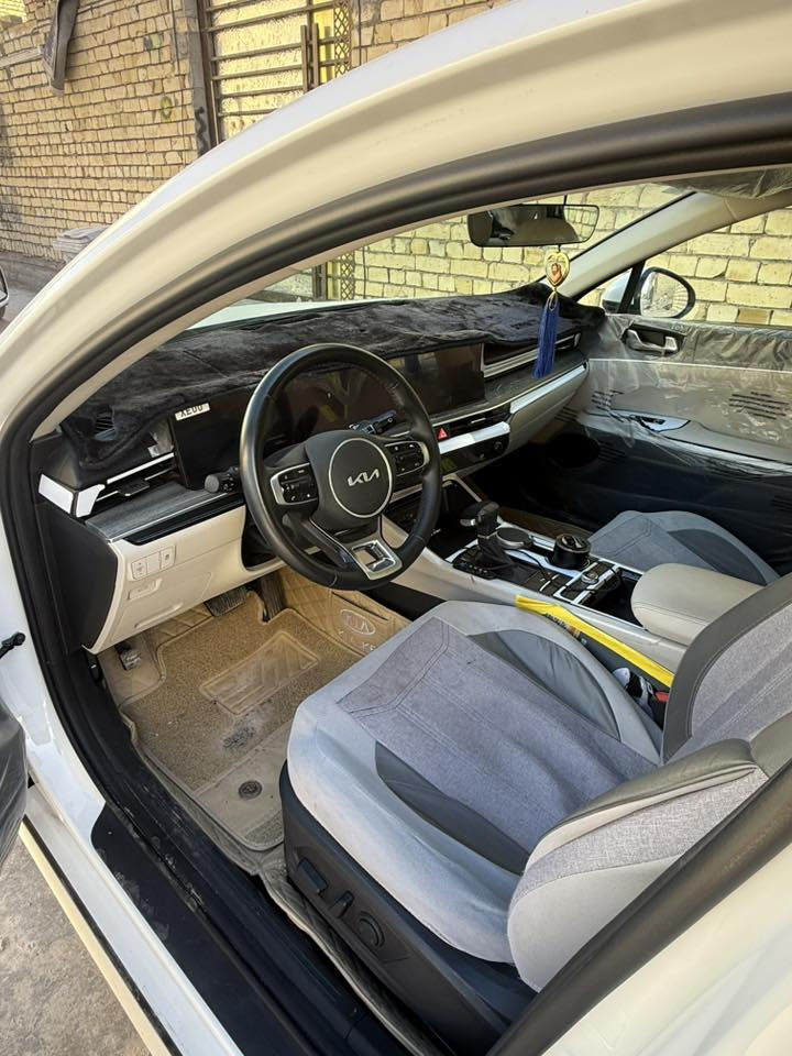 سلام عليكم كي فايف موديل 24 مكفولة كفالة عامه سيارة على وضع شركه ماشيه 14 الف زيرو مكان بغداد شهداء السيدية وي ستفسار على هاذه رقم *********** سعر 230 وبيه مجال
