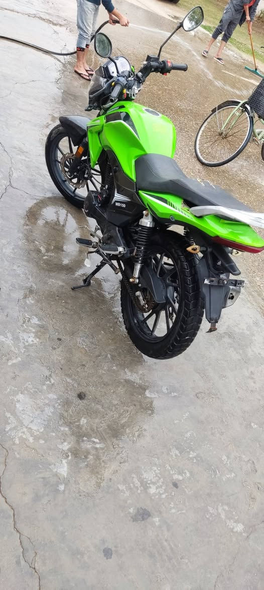 هيوما مسجل 23
سعره مليون 300 
هاتف/***********
