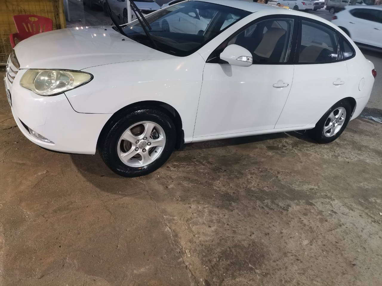 إلنترا موديل 2010 دكشن عالي محرك 1600 كير محرك حداديه جديده سنويه بأسمي سعر 113 وبيه مجال
الأتصال على الرقم 
***********
