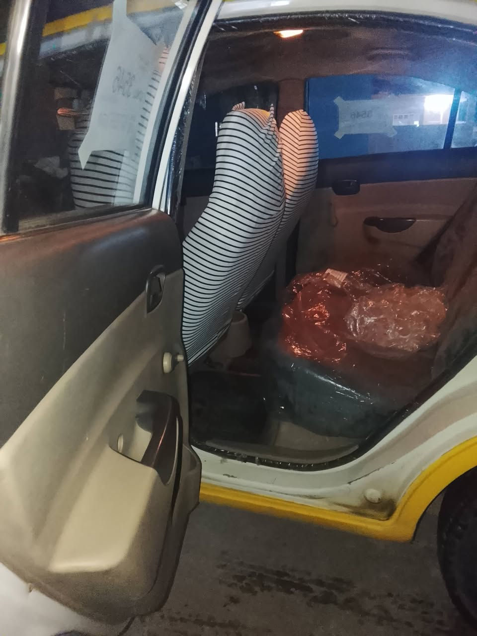 للبيع اكسنت موديل 2010
تكسي غرامه صفر هيئه صفر 

بيها تنقيط تكسي 

كوري بدون ضرر 

 كيار اوتو 

سياره ما تصرف عليها تنزل للشغل 

منضومه غاز 

رقم نكليزي نينوئ  سنويه جديده تحويل ثاني يوم 

السعر 98ورقه
فيس غير متواجد 
رقم هاتف ***********
رقم هاتف ***********
