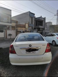 ليفان 620للبيع السيارة باسمي مشروع وطني ضررها جاملغ وبيها صبغ ربع البو...