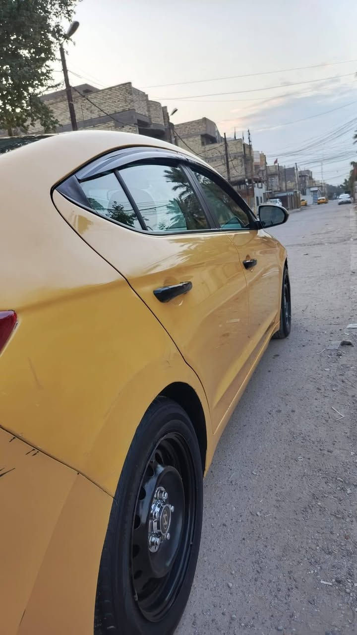 سلام عليكم الانتره للبيع موديل 2017 وارد امريكي حادثهه سرقه بنيد وبل عراق بيهه ضربه بل جاملغ الخلفي فقط الباقي كله مكفول منضومه غاز تخم تاير دوشمه جديده كهربائيات كلهه علا وضع الشركه المكان بغداد المشتل
السعر 115 الهاتف ***********
***********
