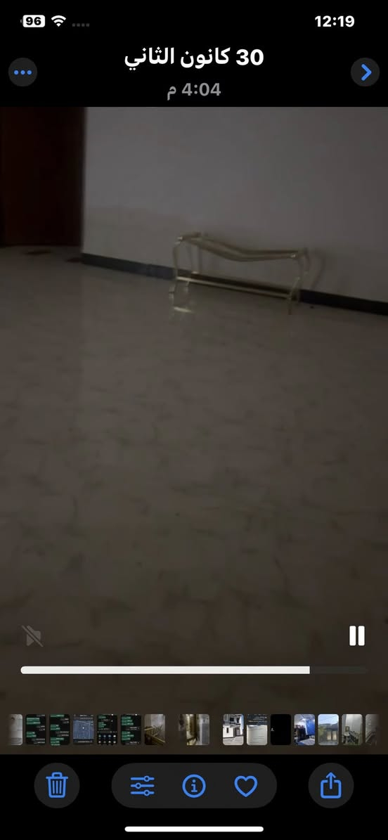 للإيجار 

نزال قرب كليه العلوم الاسلاميه 

200 متر. حديث جدا 

طابقين 4 غرف نوم 

بدل  الايجار 550

‭0786 959 8192‬
