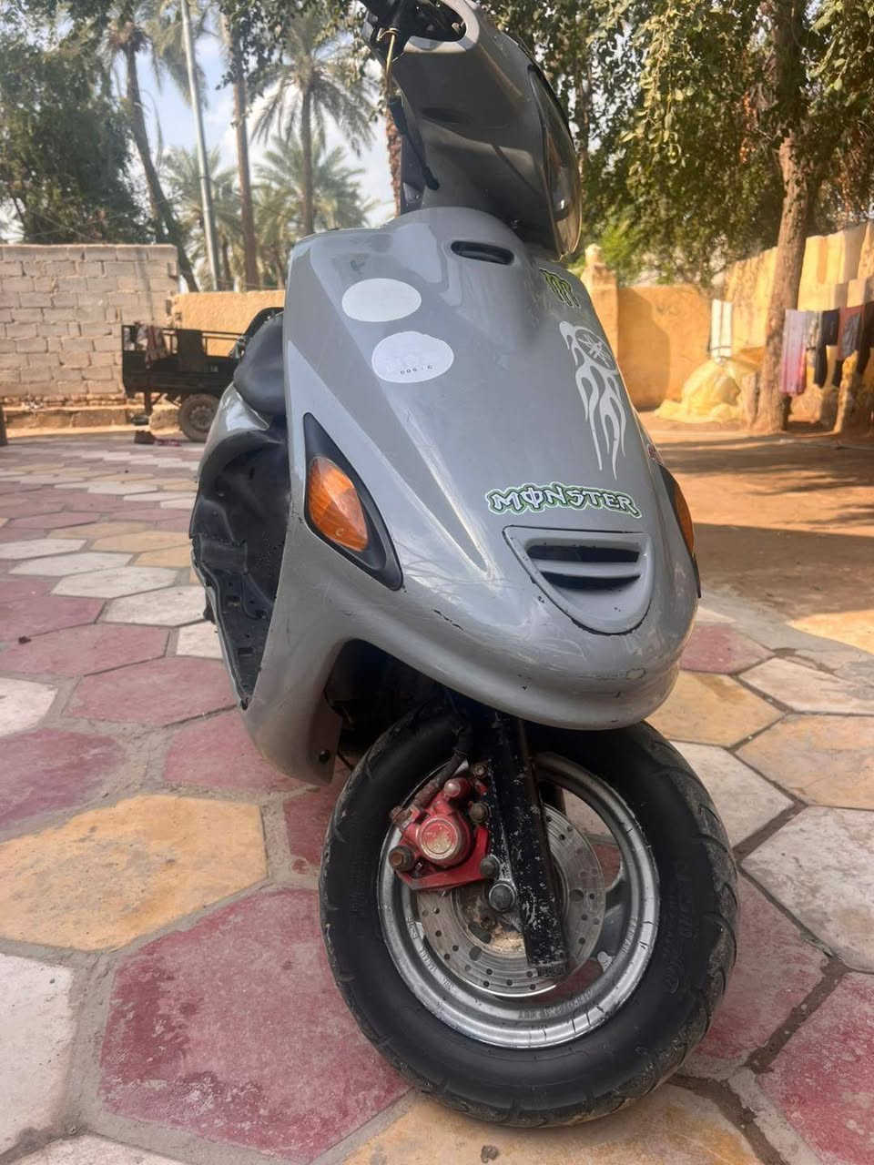 السلام عليكم أقره المنشور رحمه لوالديك دراجه فراشه للبيع سعر 275 وبيهه مجال للشراي الدراجه مفتوحه فتحته عله ايدي الله شاهد اني مصلح وشتغلته شغل حلو تترحملي مكينه مال واحد يروح اشغله ويرجع او مشاوير باليعجبك دراجه دراجه صالنصه رياضي FM مفتوحه فلاتر مالته دراجه الله شاهد عله ايدي ماغشك ابد احجي الصراحه وباقي التفاصيل خاص *********** مكان نجف ناحيه الحيدريه
