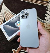 آيفون ١٥ برو ماكس • ٢٥٦ • بطارية ٨٢