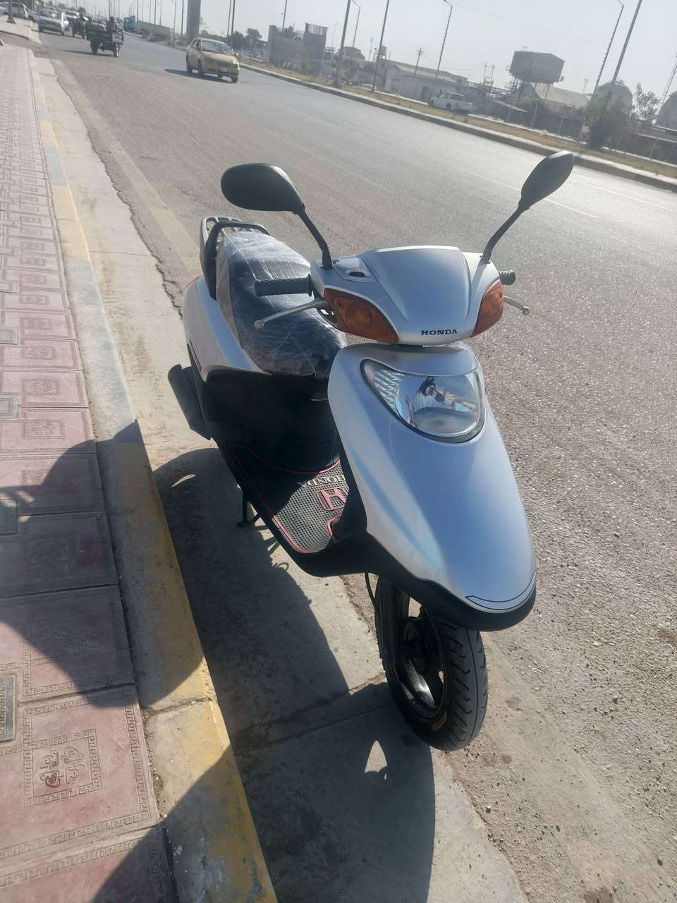دراجة سبيسي ياباني كفرات  لوك بعدها بجيسها كهربائيات كلشي فول سعر مليون وبيها مجال للشراي ***********
