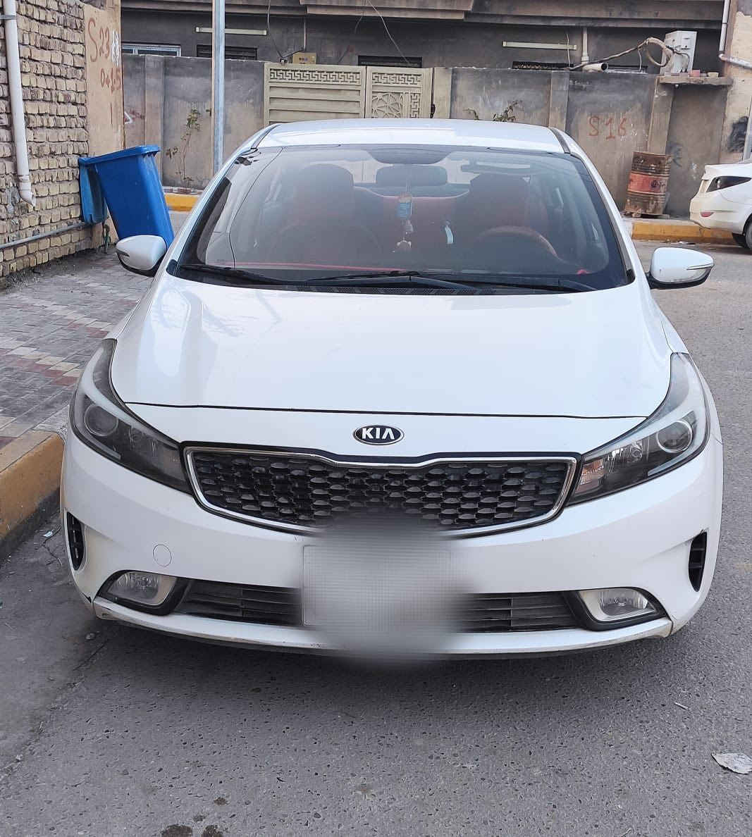 سيراتو 17 خليجي مكفولة من الصبغ وباقي التفاصيل. بيها بارد قليل . رقم اربيل رقم قديم . سنويه صاقطه 3 سنين . سيارة نظيفة وجاهزة وهذه سونارها كما موضح بالصورة  مكان السيارة بكربلاء اي تفاصيل اتصال عله هالرقم اني مكلف بالنشر ممتواجد عالفيس ***********
