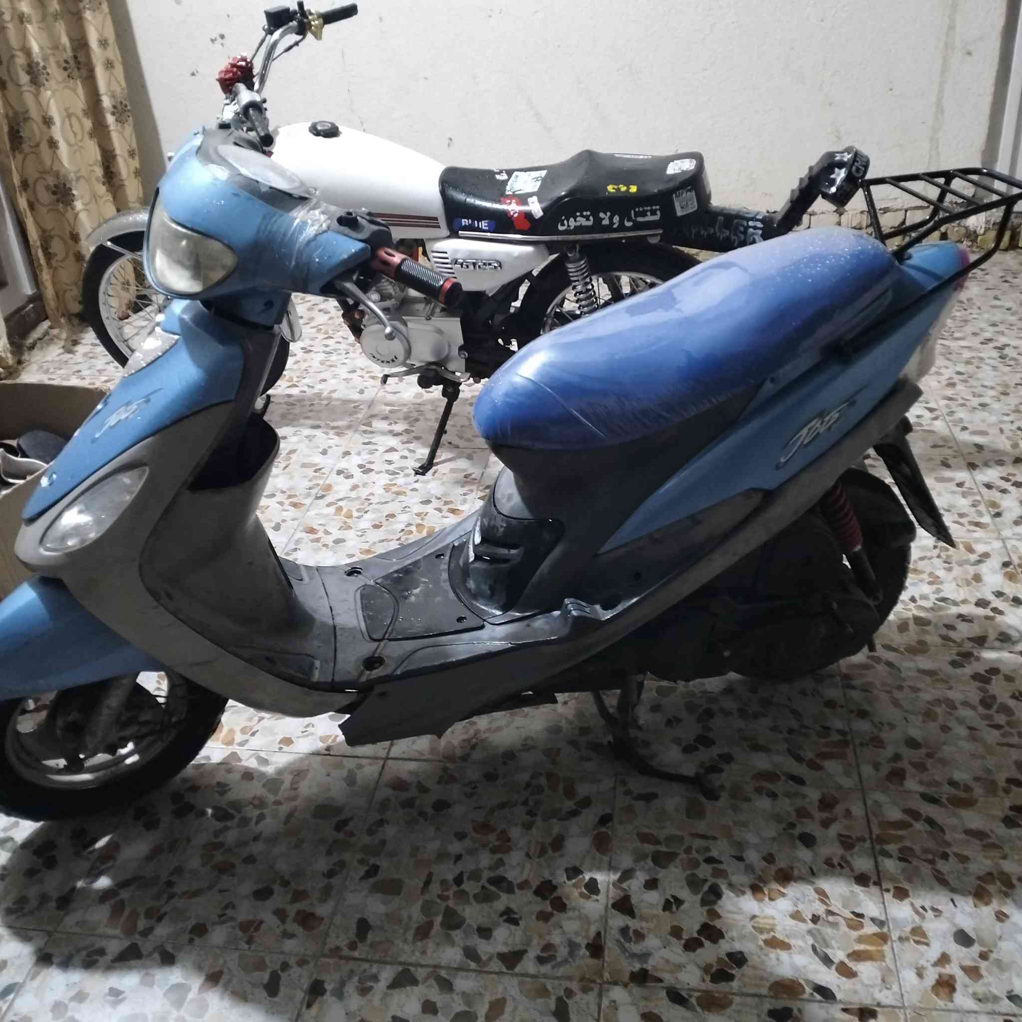 السلام عليكم دراجه ماكس منغولي للبيع جاهزه دراجه حلوه ونضيفه الشراي بيه خير ويدلل المكان ناصريه سديناويه جديده وبرغي مامفتوح بيه مراسله خاص مفتوح وهاذه رقم الهاتف +***********
