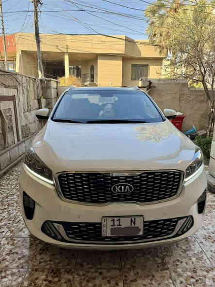 السلام عليكم سورنتو 2020 خليجي فول موصفات  عدا الفور ويل مكفولة كفالة عامة السيارة جديدة و بوضع الشركة موصفات 4 كامرات بانوراما بصمة صندوق كهرباء هندبريك بصمة حساسات امامية خلفية ٦سلندر ٧ راكب ٣ قطع تبريد كشنات كهرباء شاشة كبيرة كامرة خلفية اوتو هولد مانع انزلاق وباقي الموصفات المعروفة السيارة رقم جديد هزة جديدة كلشي ما تحتاج السعر 275 وبيها مجال حك الجية المكان بغداد السيدية رقمي ***********
