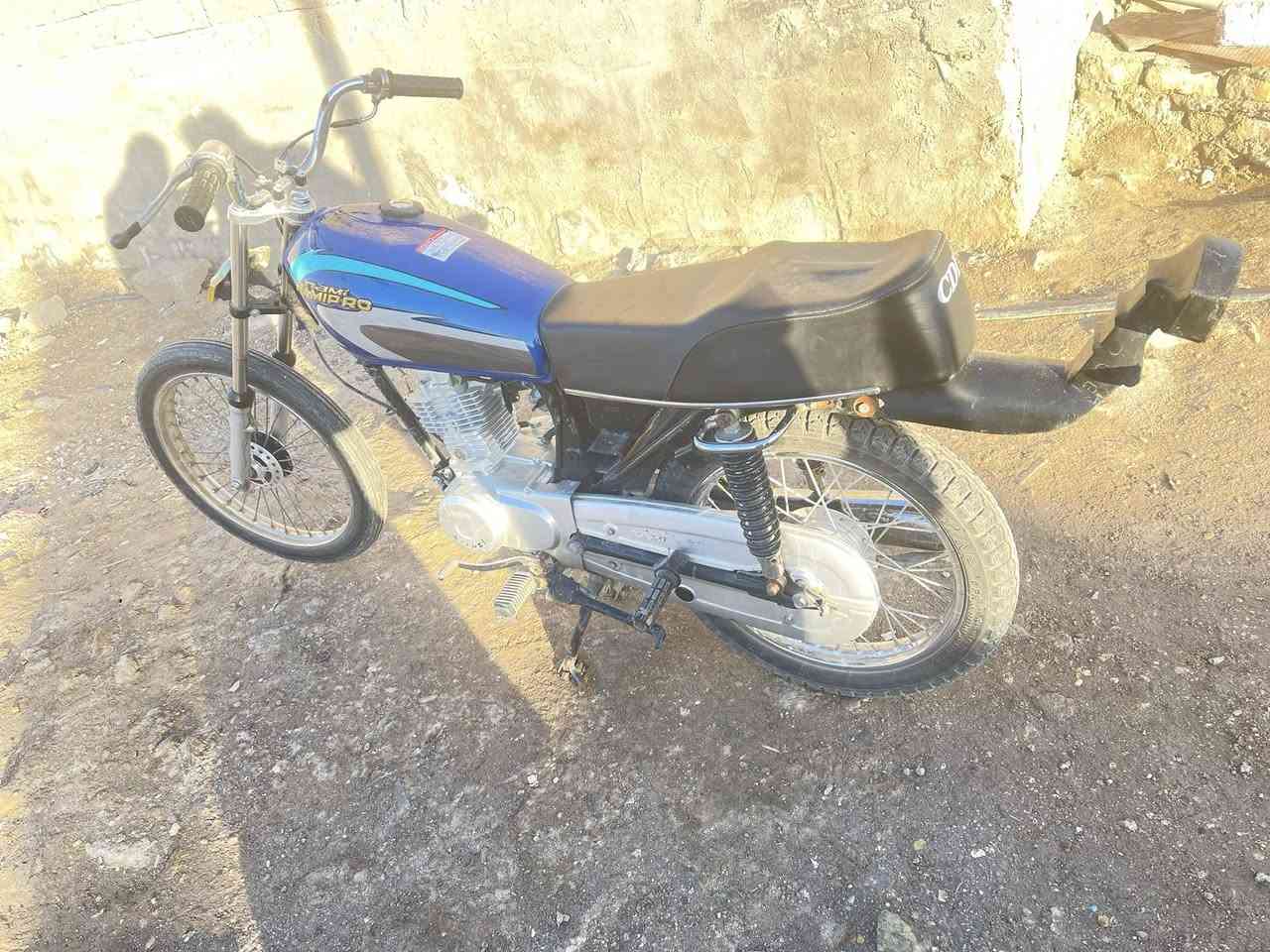 سلام عليكم  دراجه البيع وراق ستنساخ  600 قفلل ***********مكان ناصريه  تقاطع المنصوريه الوتي طلعع كبلل 🫰
