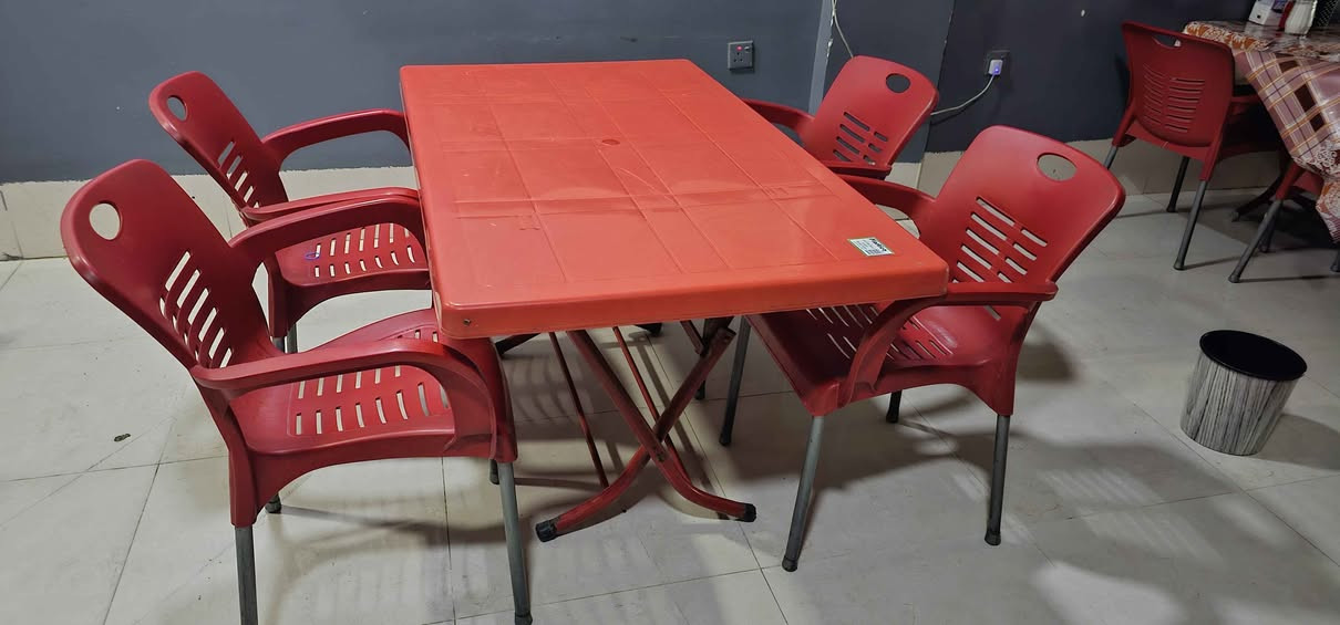 15دانه مێز 60دانە کورسی زۆر پاك بۆفۆشتن هی شریکەی کۆلا نیە هیچی شکاوی نیە شؤين هه ولير
15 ميز و 60 كرسي للبيع كلش نظيف  ومو مال شريكه كولا مكان اربيل أربيل, العراق


**إذا كنت صاحب هذا الإعلان وتريد حذفه لأي سبب، رجاءا أرسل رسالة إلى الدعم الفني**