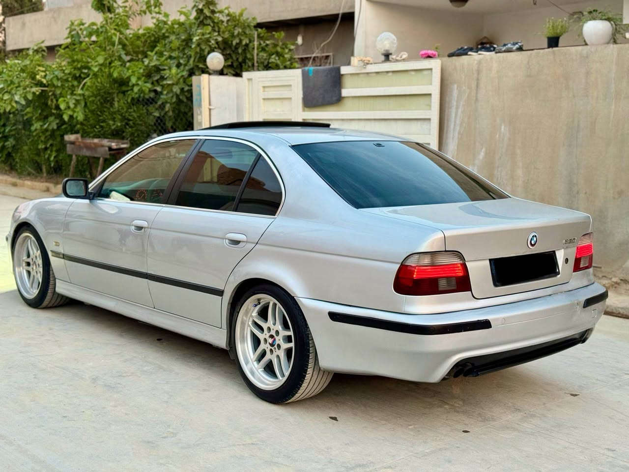 BMW e39
موديل 2003
ليزةرى دوبةى
بى دعم و ليدراو  
ادوات ادوات
قةپات مواسةفات
مكينة 530i🦅
كشن جلد و هيتةو كارةبايى 
پةردة بيلادى 
سلايت 
دبل گير 
تبريد گةرمى مزبوت❄️
ئاوينة شةفت+كارةبايى
سوكان كارةبايى +فوليوم
تاخم تايةو ويلى mبيلاد 17
شاشة أيپاد 
نرخى 53وةرةقةو مجال 
شوين هةولير
*********** أربيل, العراق
