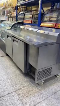 براد بيتزا سلستيل بالكامل للاستفسار الاتصال على الرقم 07802208065