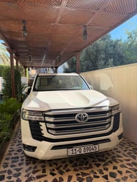 لاندكروز gxr 2024  وكاله ساز بعدها بالضمان ممشى ١٤ المكان بغداد اليرمو...