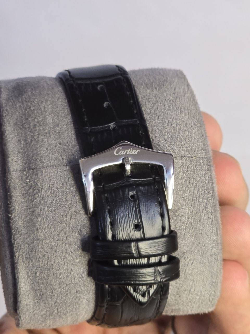قطعة ناعمة ماركة

تحفة فنية
لمحبي الرسمي والكلاسك
ميكنة كوارتز سنتر ثواني مخفي ميناء مميزة بارقام رومانية
زجاج معدني ضد الخدش 
مقاومة لرذاذ الماء 
سير جلد مختم قطعة بالكامل مختمة

السعر :20 الف ع اول تم
للحجز والاستفسار يرجى مراسلة الصفحة


**إذا كنت صاحب هذا الإعلان وتريد حذفه لأي سبب، رجاءا أرسل رسالة إلى الدعم الفني**