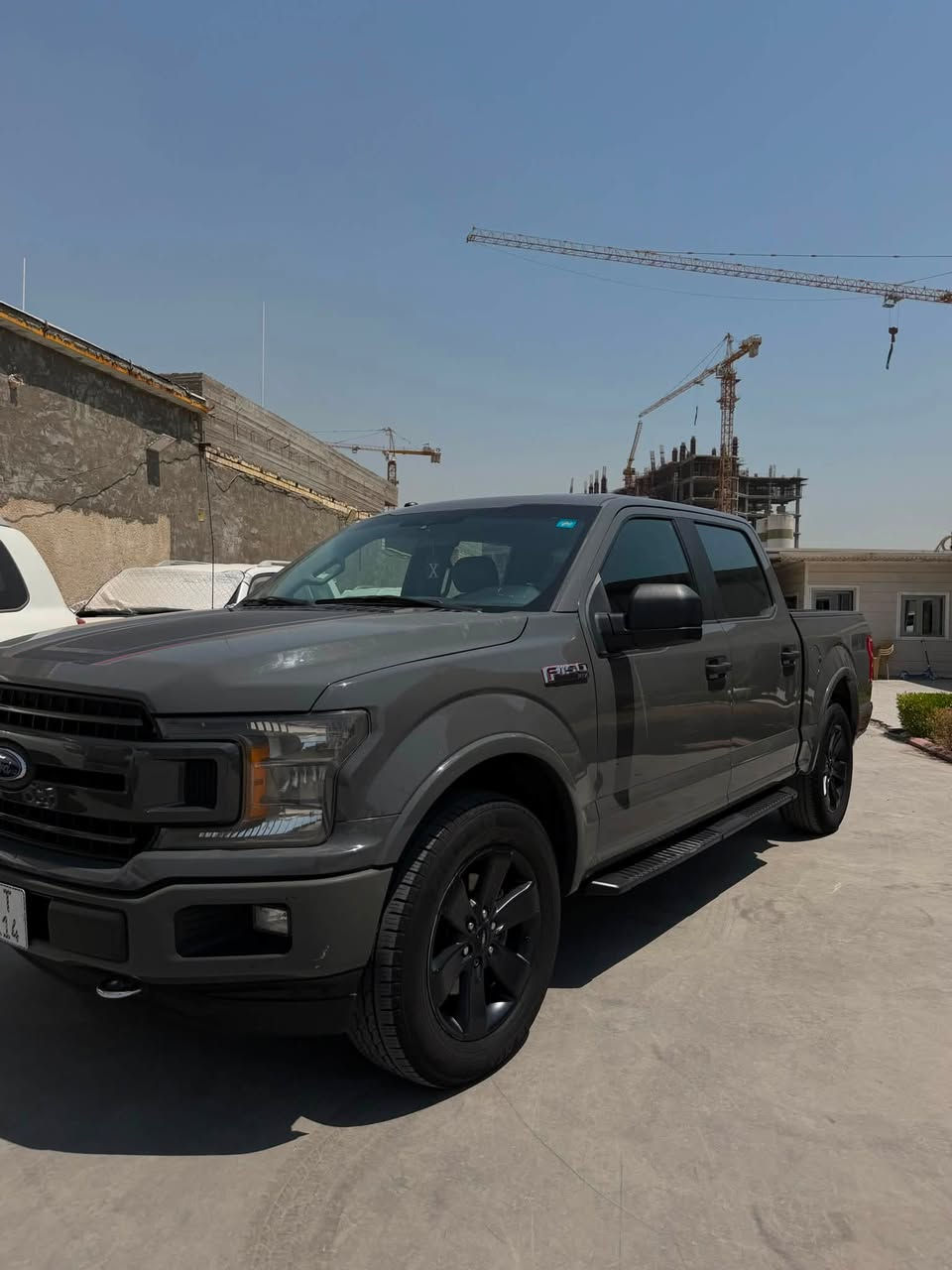 سلام عليكم
فورد F150 
موديل ٢٠١٨
لون سمنتي
فور ويل
موصفات
كشن كهرباء
شاشه جبيرا 
كامره خلفيه
مكينه ٦ سلندر
تخم تاير جديد
صدر خلفي امامي جديد
رقم سنويه جديد تحويل ثاني يوم
مكان السياره زيونه ملعب الشعب
***********
